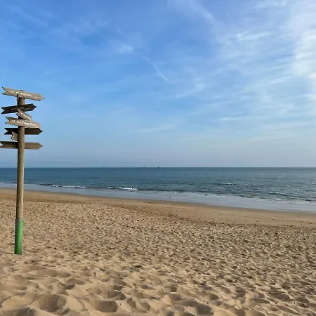 度假居 En Bord De *